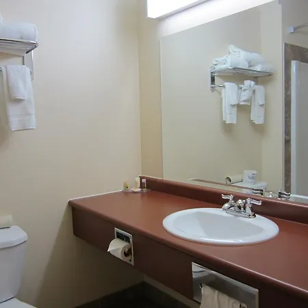 Days Inn By Wyndham Dawson Creek Room photo